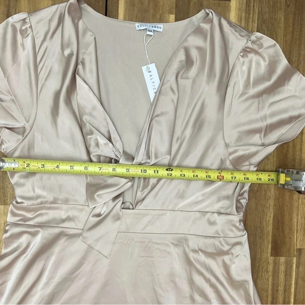 Baltic Born Poppy Satin Midi‎ Dress V-Neck Open Tie Front in Champagne Size XXXL - Picture 10 of 13